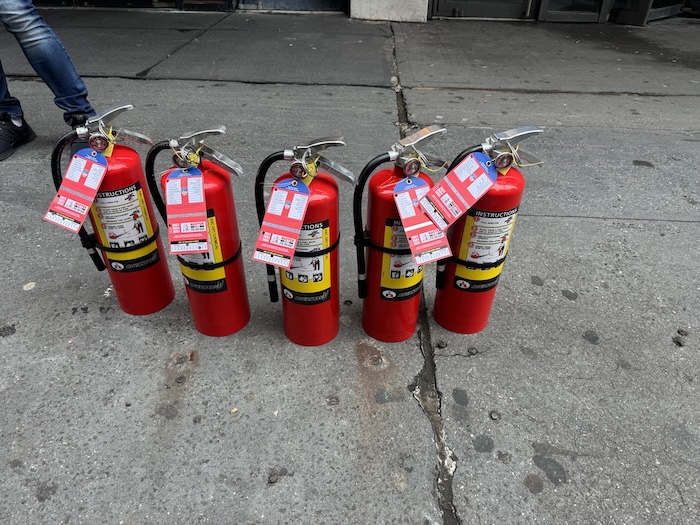 Read more about the article Fire Extinguisher Service At Your Service NYC